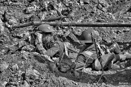A.Passchendaele themaw. (18)